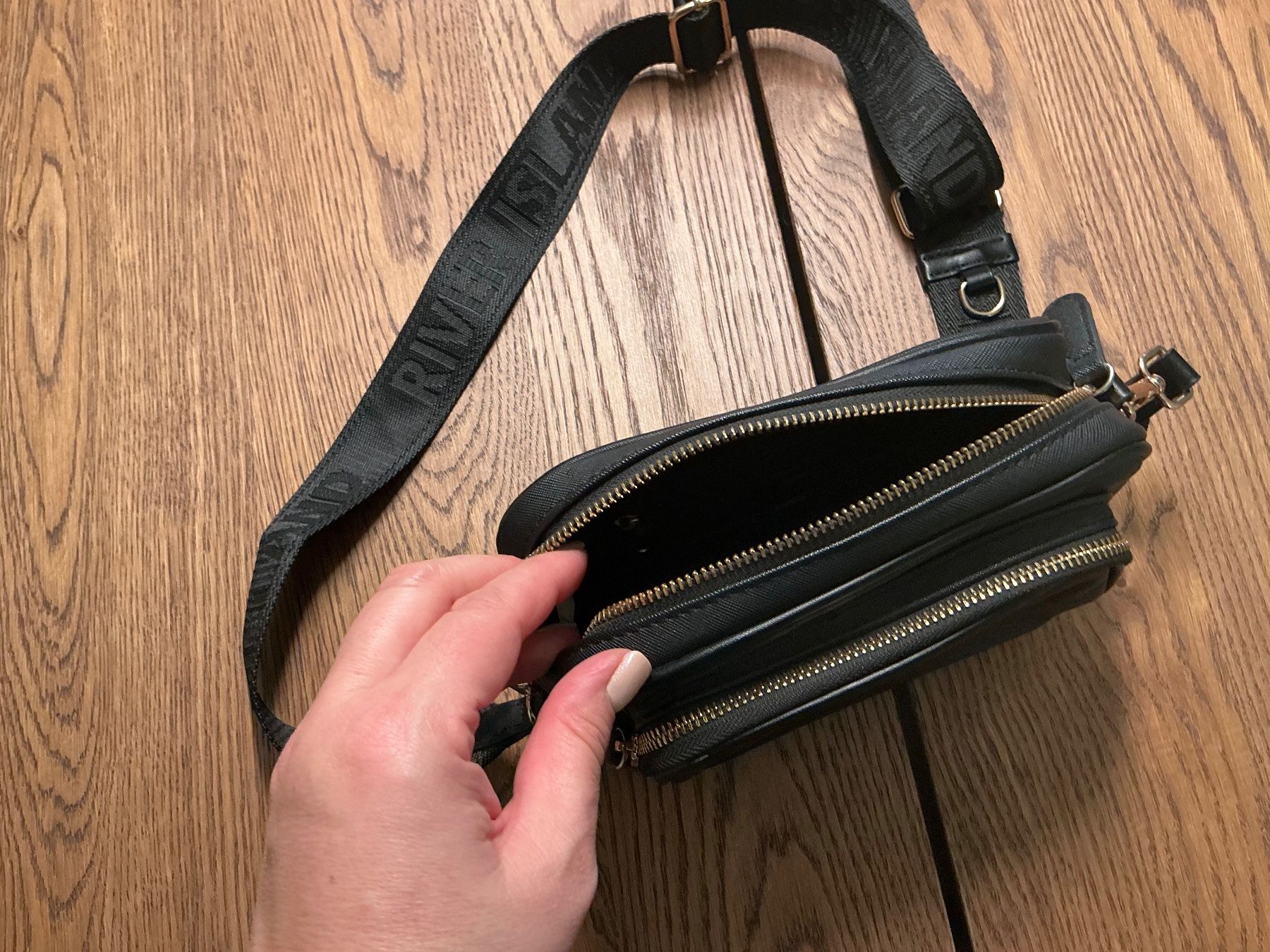 Borse da donna: Coole Handtasche black – Usato da Würenlos venduto da Chicca2004 1