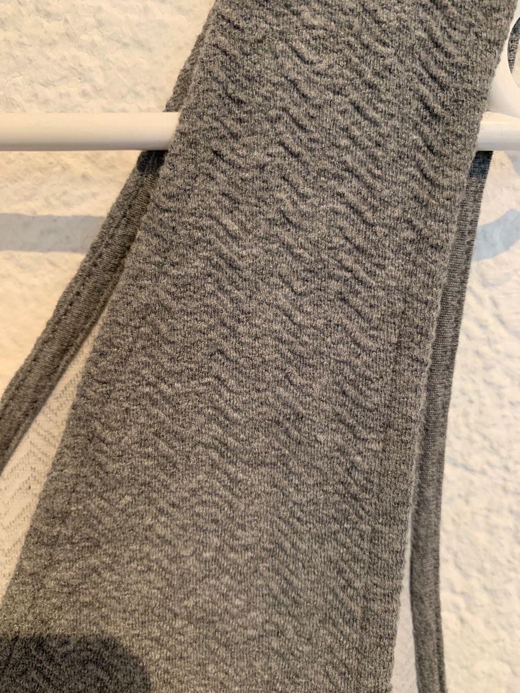H&M Kleider: H&M Kleid Cut Outs grau Gr. M / L – Gebraucht aus Fislisbach von KolibriSecondhand 6