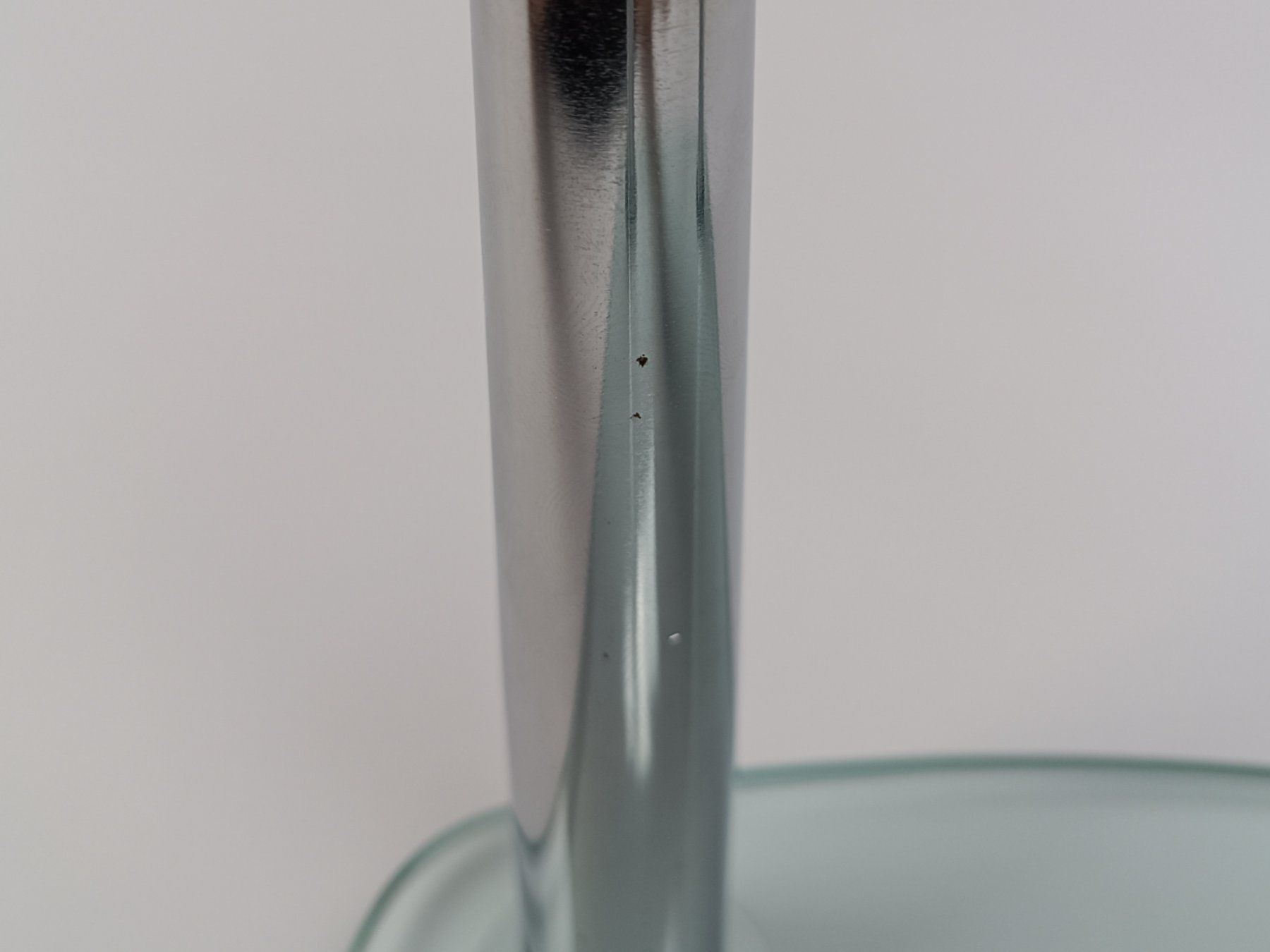 Tavoli: Beistelltisch klein mit Glasoberfläche – Usato da Suhr venduto da Restwert_Suhr 3
