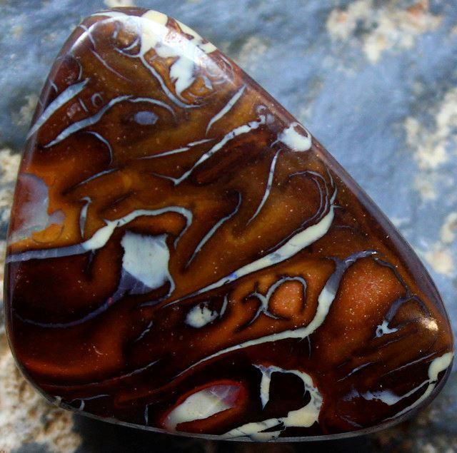 Edelsteine: Australischer Boulder Opal 19.35Cts. – Gebraucht aus Bern von Grindelwaldaus 1