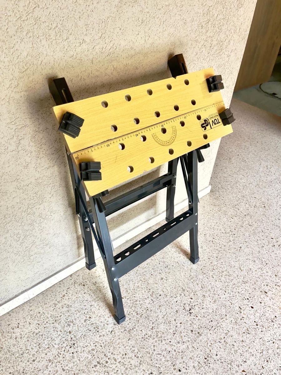 Banchi da lavoro: Établi étau pliant et portable – Usato da Gerolfingen venduto da Dodging 1