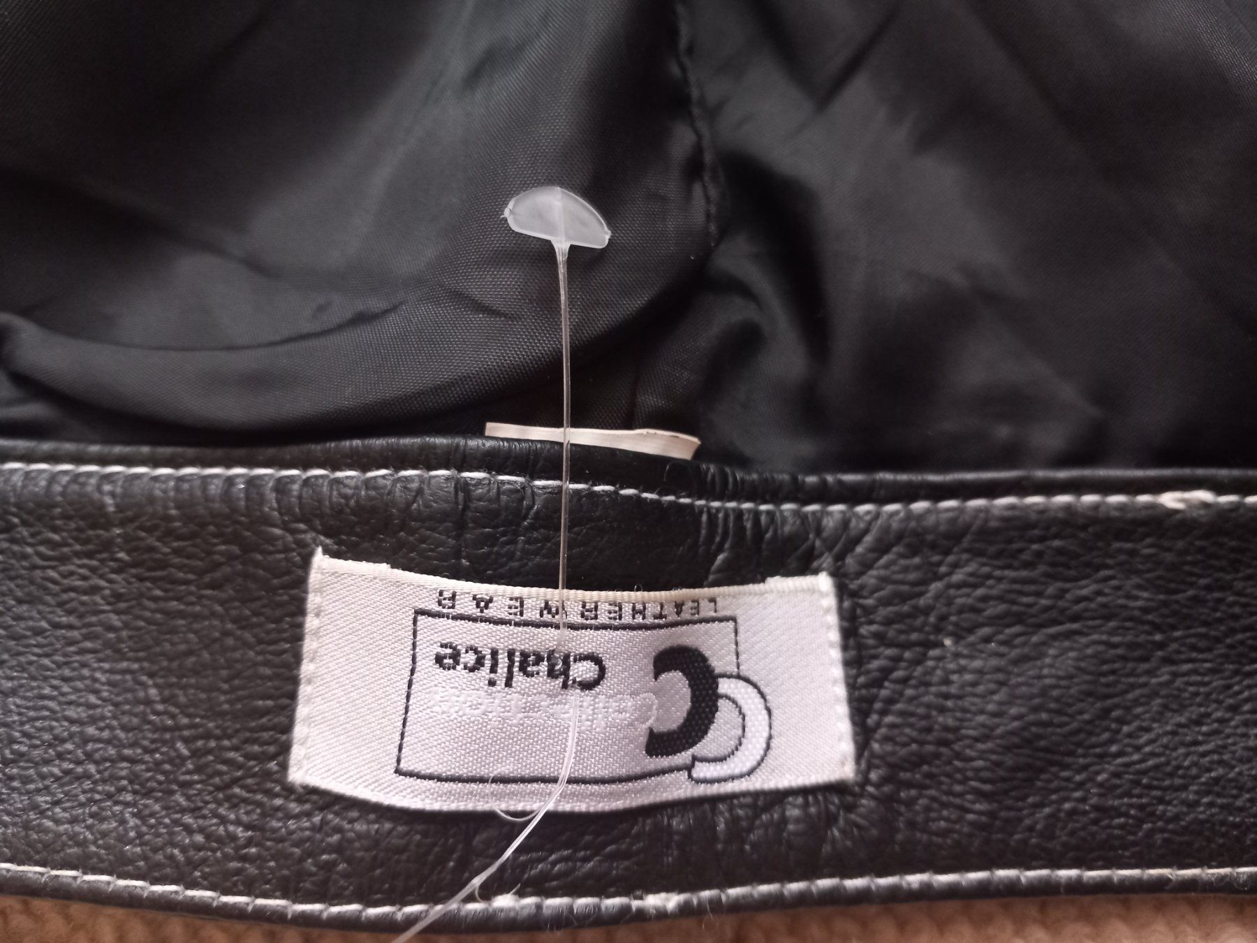 Pantaloni: Leder Hosen Luxus Chalice – Nuovo (secondo la descrizione) da NEUENEGG venduto da Antikfrau 2