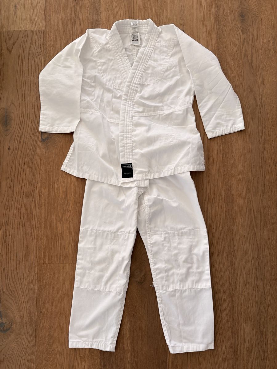 Kimono: Kinder Judo Anzug Grösse 120 – Usato da Thun venduto da SonneBE 1