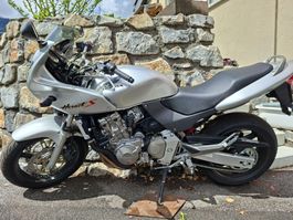 Honda Hornet S