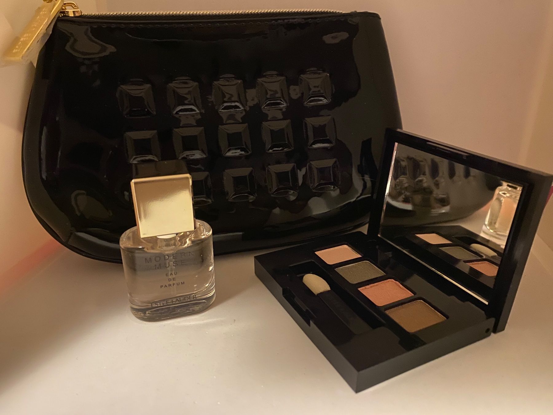 Estée Lauder Profumi & Eau de Toilette: Set Estée Lauder Modern Muse – Nuovo (secondo la descrizione) da Bouveret venduto da wes_7zll