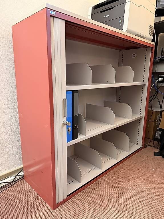Armadi: Büro Schrank mit Schloss – Usato da Zürich venduto da bal_9cfj 2