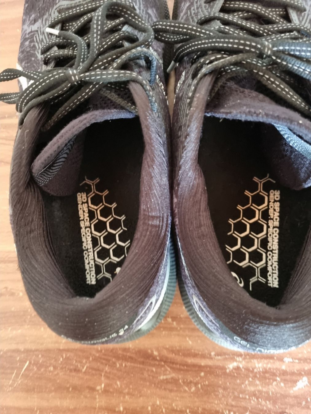 Asics Scarpe da uomo: Asics gel nimbus 24 platinum, 47 – Usato da Bernex venduto da couscous03 4