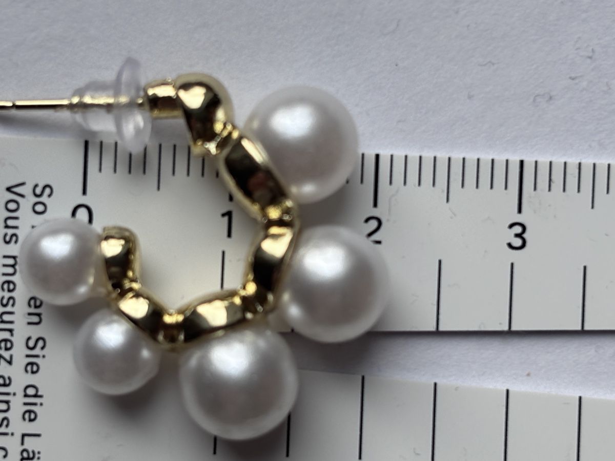 Orecchini pendenti & Orecchini a lobo: Hoops with Faux Pearl – Nuovo (secondo la descrizione) da Dübendorf venduto da S1973E 2