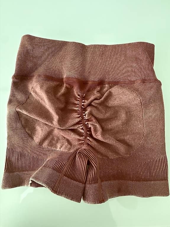 Leggings: Peachy Passion Shorts Gr. M – Usato da Root venduto da Andrea1120