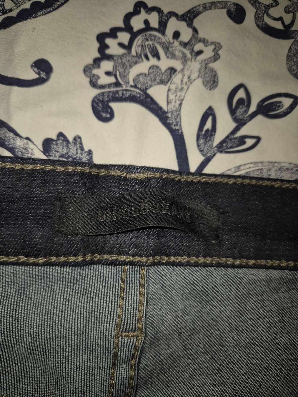 Uniqlo Jeans: uniqlo jeans 29 – Usato da Gossau Zh venduto da A-Terrinha 1