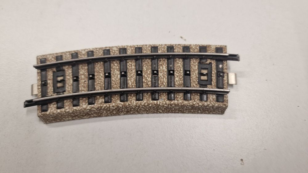 Märklin H0, M-Gleis 5101, gebogen, 1/2 (Gebraucht) in Weisslingen für ...