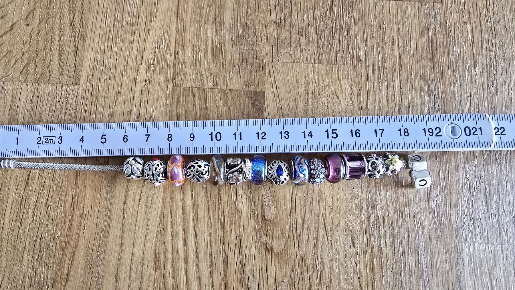Pandora Armbänder & -reifen: Pandora Armband mit original Charms  – Gebraucht aus Triesen von Vanlie 2