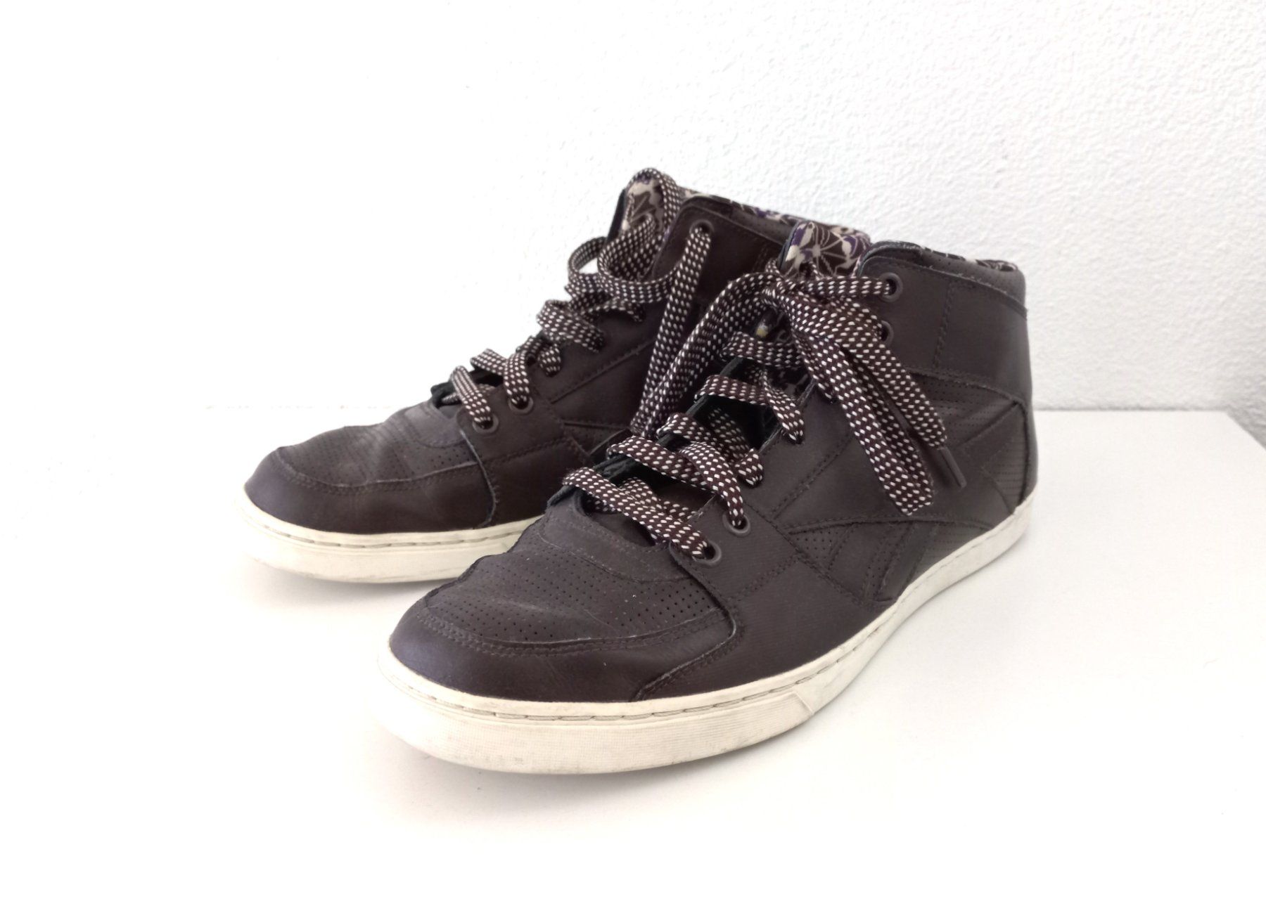Reebok Scarpe da uomo: Reebok Herren Leder Sneacker Gr. 45 – Usato da Bévilard venduto da belkin