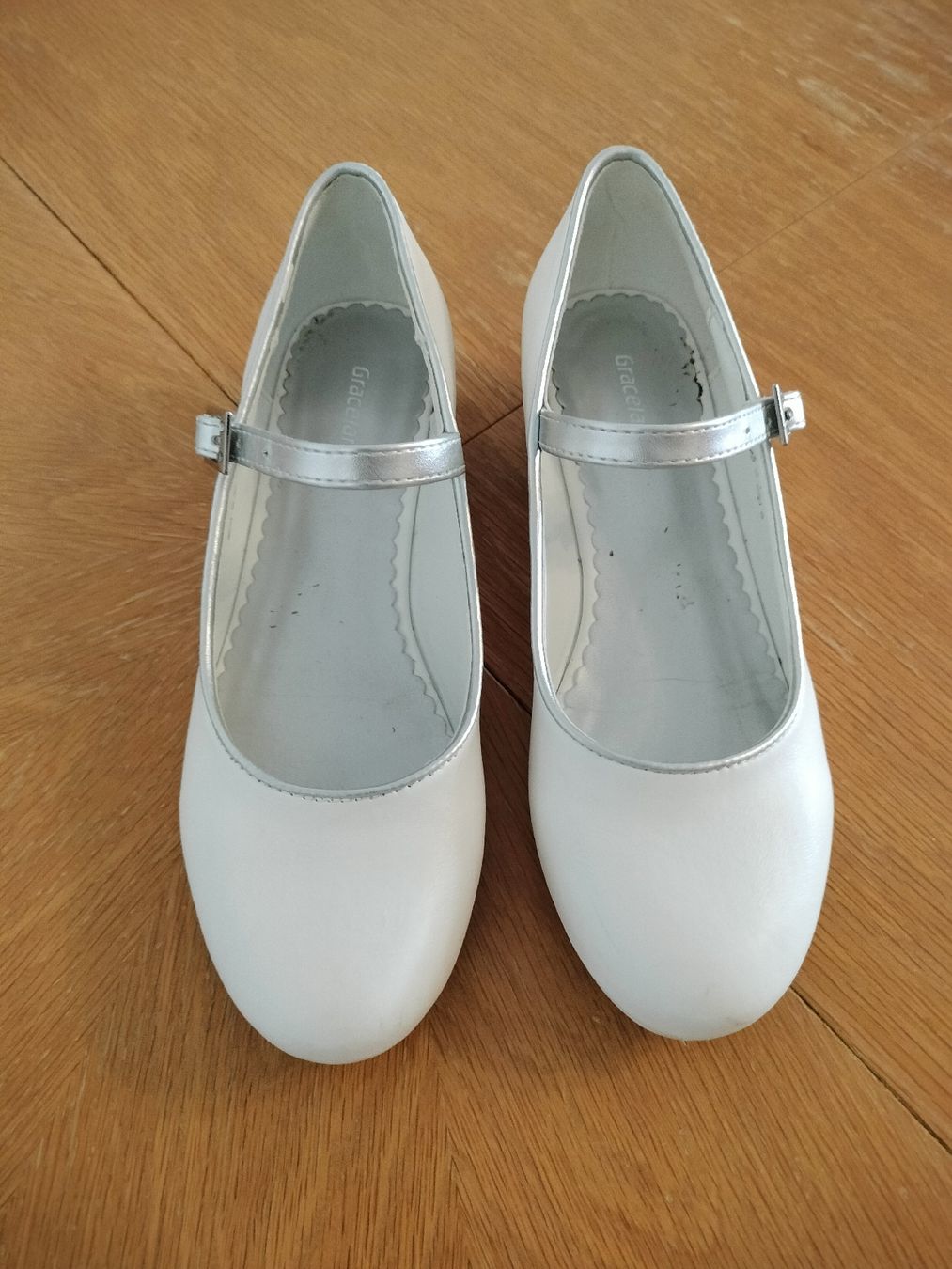 Scarpe per ragazze: Schuhe Größe 35 – Usato da Oftringen venduto da sweden03