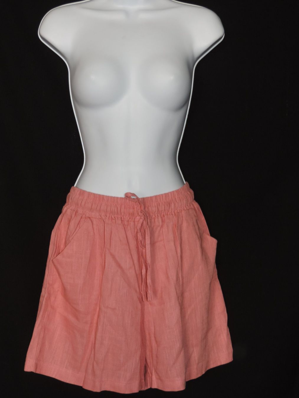 Pantalons: short rose – D'occasion à Genève par Axelle333 7