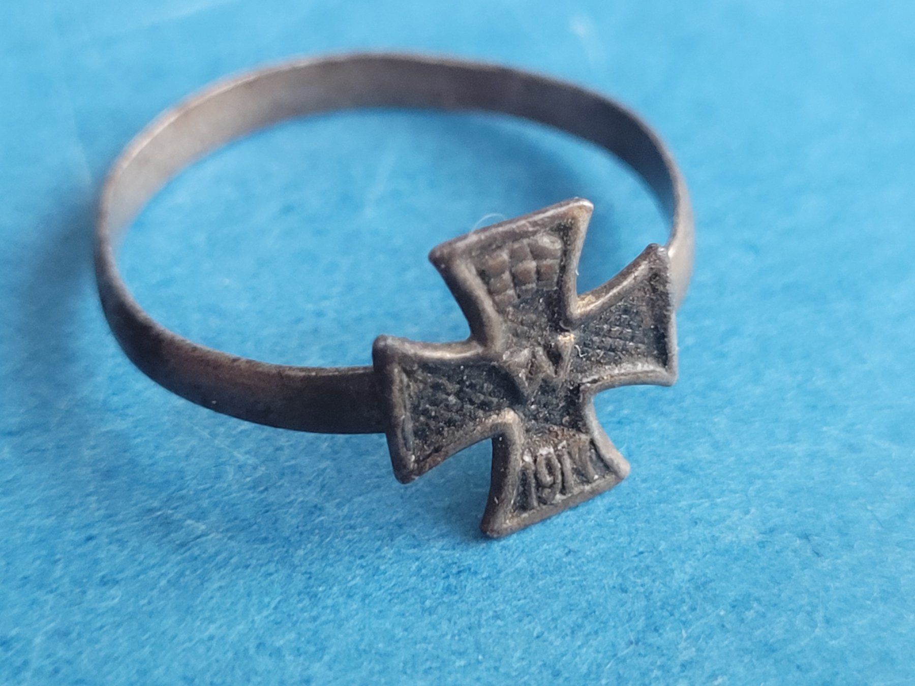 Armes blanches: Patriotischer Ring, Eisernes Kreuz – D'occasion à Kriens par KTP 2