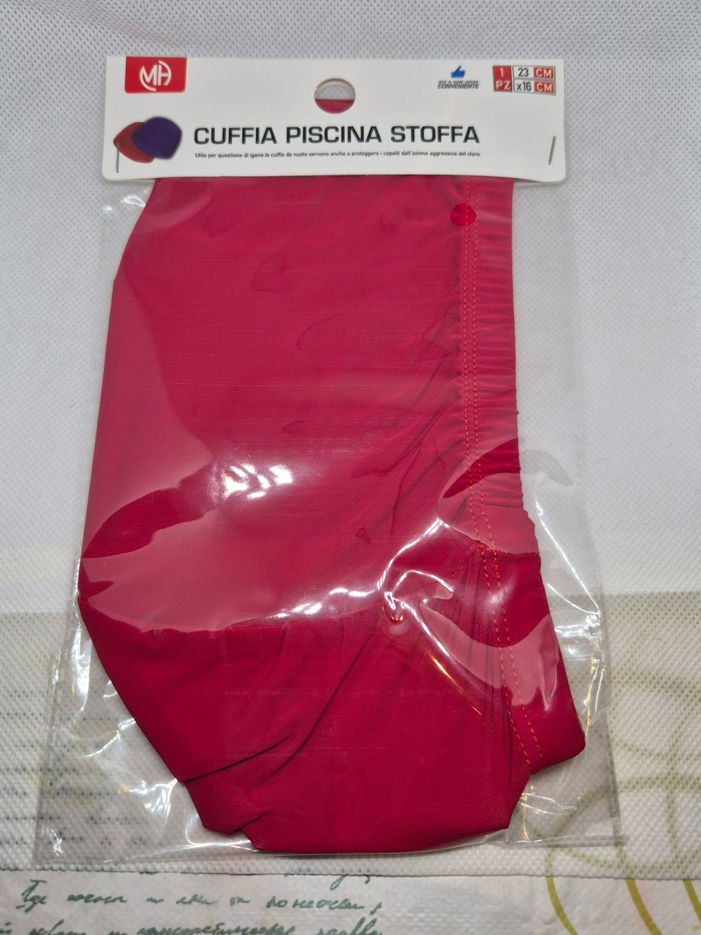 Hüte, Mützen & Caps: Rote Badekappe aus MA-Stoff, Einheitsgröße, neu – Neu und originalverpackt aus Losone von bal_gfp6 1