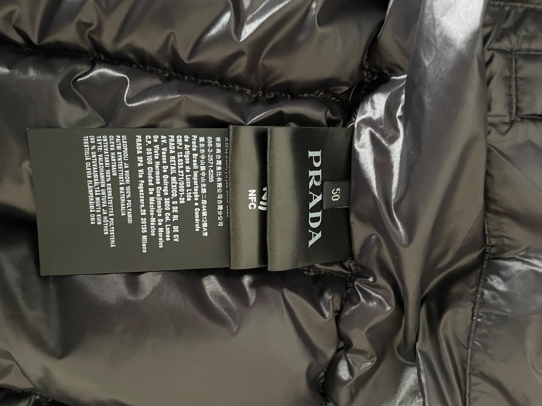 Prada Gilets: Prada Daunen Weste – Neuf (Voir description) à Lengnau AG par AJ2001 4