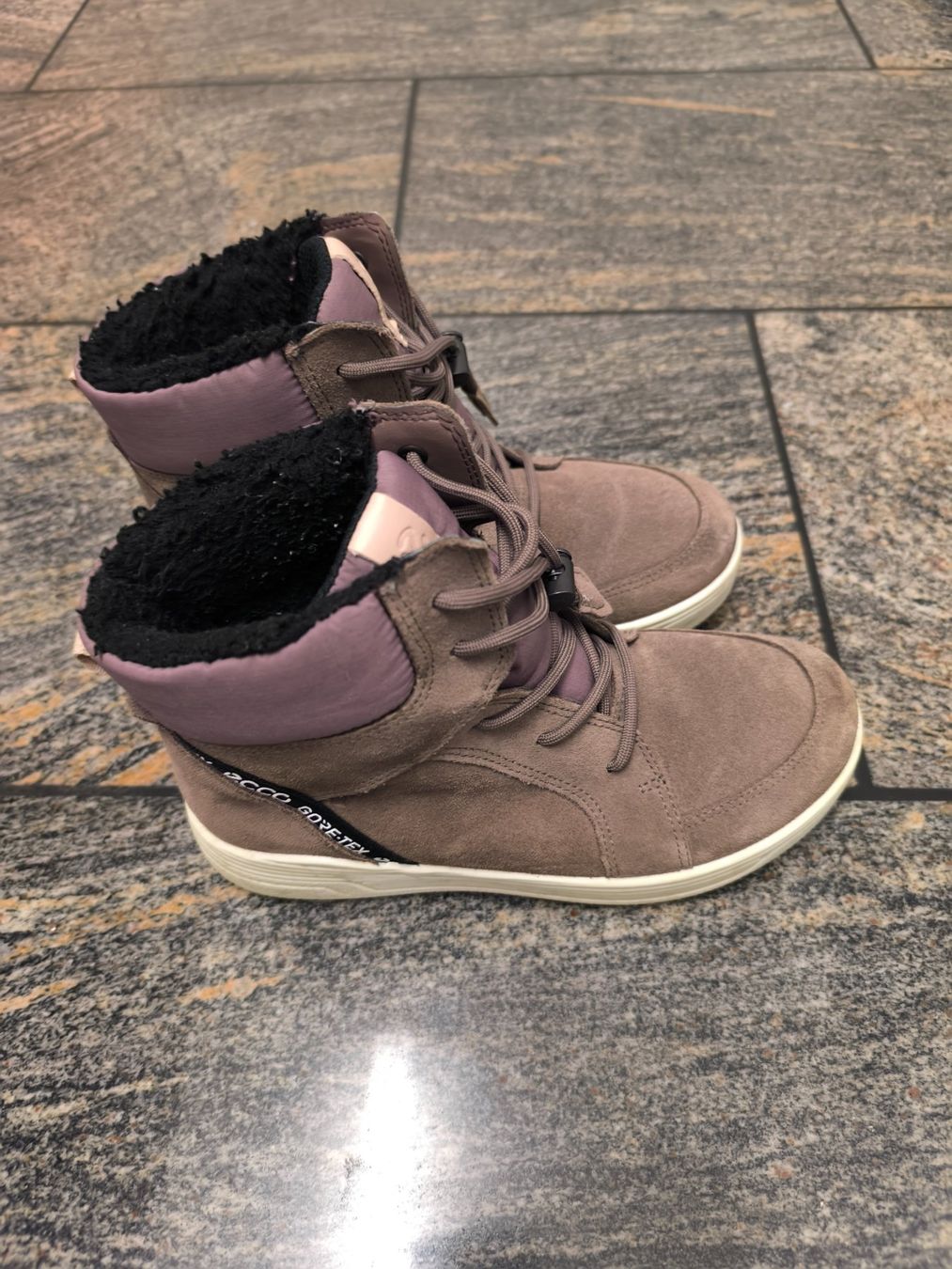 Ecco Scarpe per ragazze: Winterstiefel ECCO Mädchen Gr. 35 – Usato da Erlenbach ZH venduto da car_j2g5 1