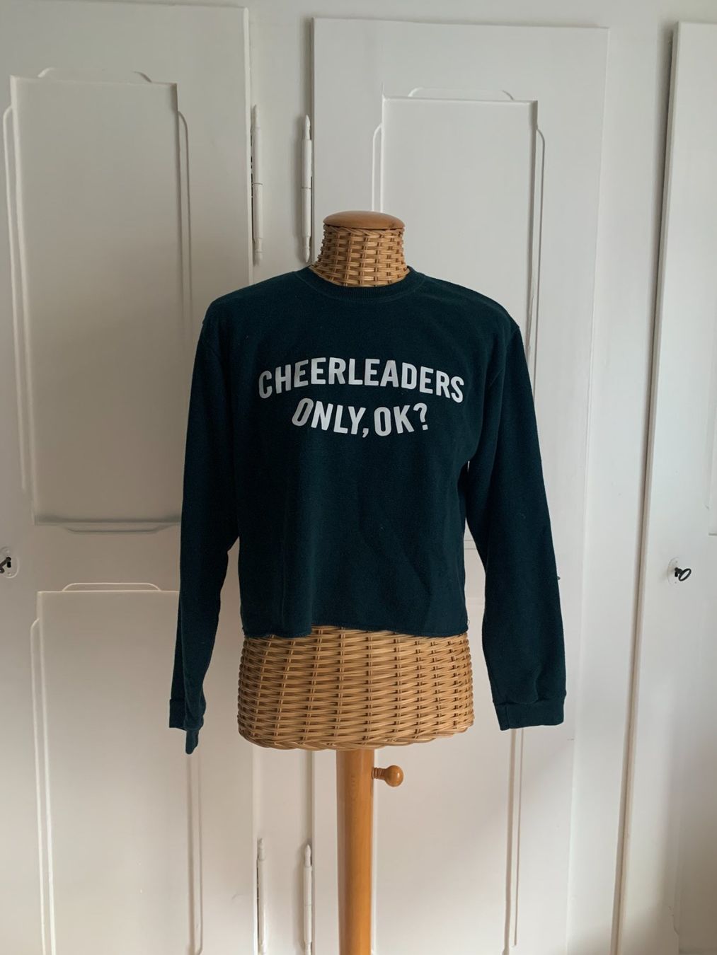 Pullover & Sweatshirts: PULL & BEAR - Pullover waldgrün oversized S – Gebraucht aus Zürich von Diazaio