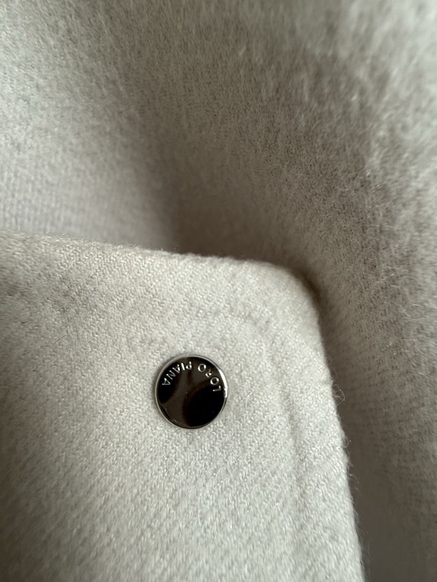 Loro Piana Autres vêtements femmes: Loro Piana Cape – Neuf (Voir description) à Endingen par VanBerkel 3