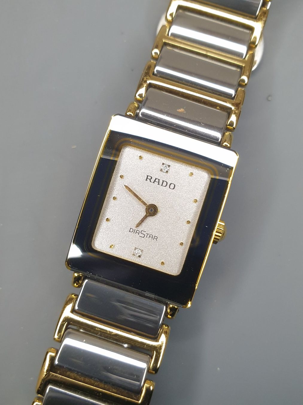 Rado Uhren: Rado Diastar mit Diamant - 18mm x 26mm – Gebraucht aus Neyruz FR von Flyback