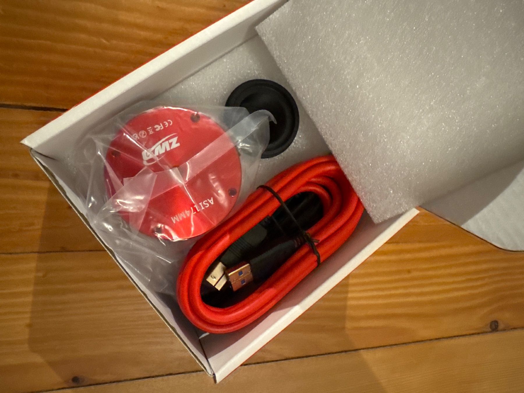 Zwo Fotocamera: ZWO ASI174MM USB3.0 Mono Camera New – Nuovo (secondo la descrizione) da Buckten venduto da Benjaminbuckten 2