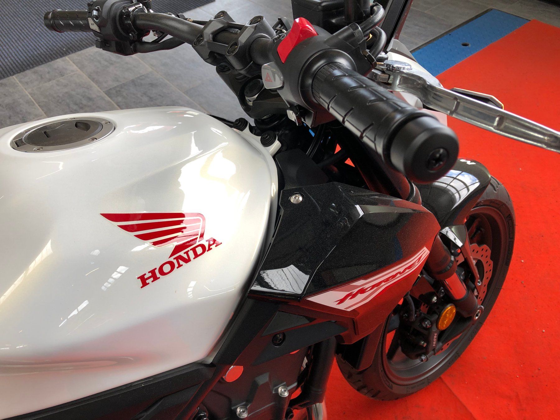 Honda Strada: HONDA CB 500 Hornet – Nuovo (secondo la descrizione) da Gampelen venduto da Steuer0 5