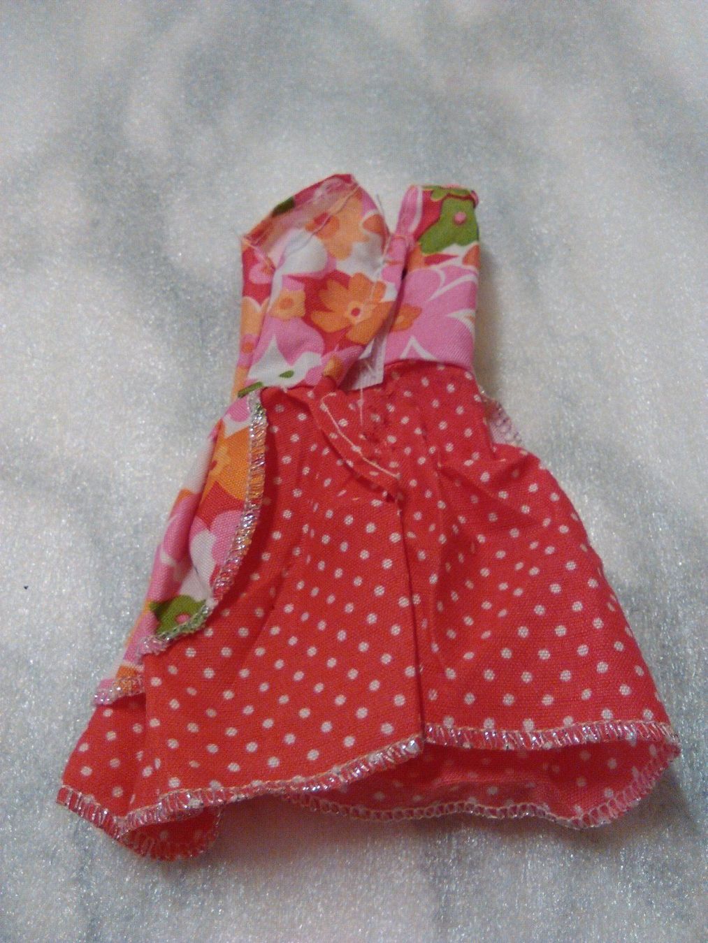 Jouets: BARBIE PARTY KLEID – Neuf (Voir description) à Basel par bijoutrie_4 2
