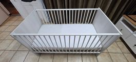 Kinderbett mit Matratze Weiss Holzoptik, Top Zustand