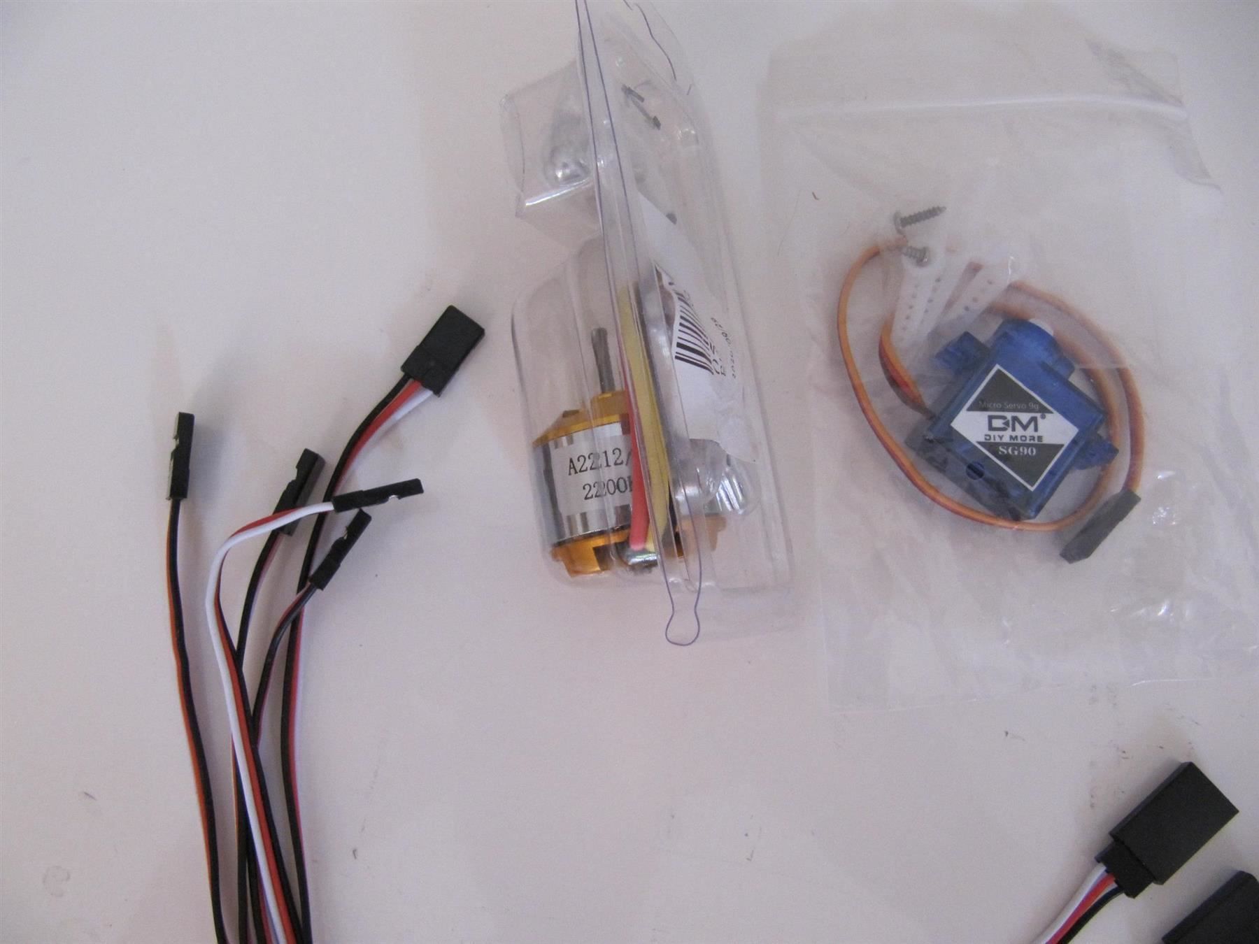 Modellismo RC: 2200Kv Brushless/Servo/Kabel#1006 – Nuovo e nell'imballaggio originale da Basel venduto da Ruben2210 3
