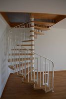Massive Wendeltreppe aus Buche zu verkaufen (Weiss)
