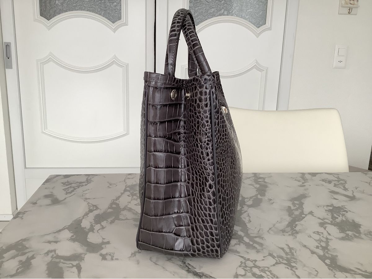 Borse da donna: Longchamp Ledertasche Neu u.Originalverpackt! – Nuovo e nell'imballaggio originale da Aegerten venduto da G7unit 5