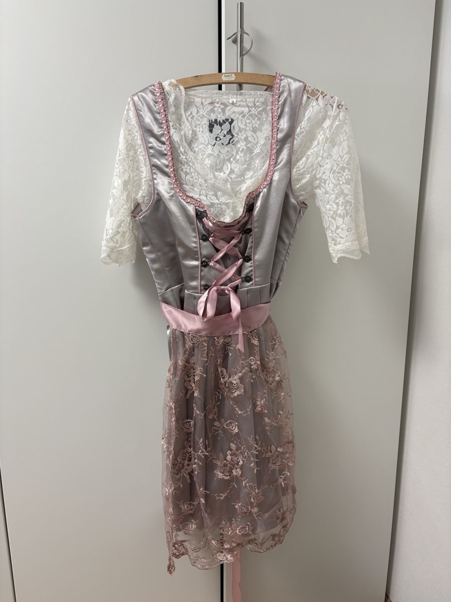 Kleider: Robe Dirndl  – Neu (gemäss Beschreibung) aus Sion von sar_8xmg