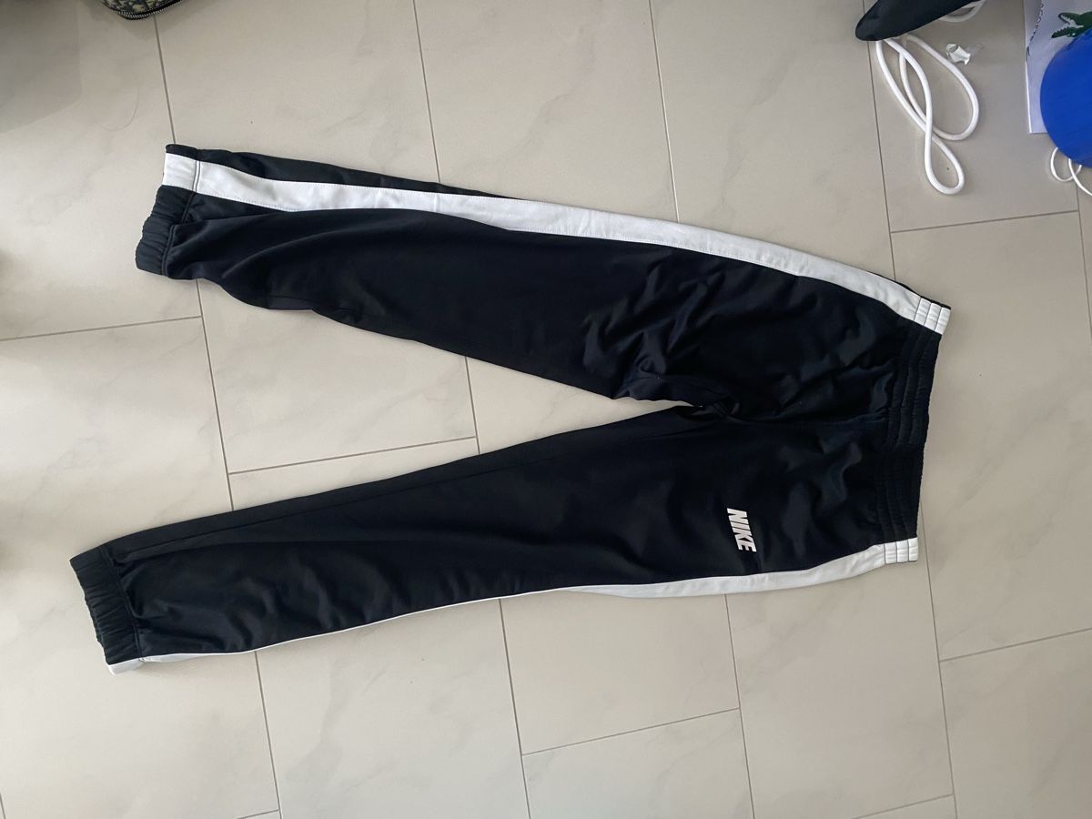Pantaloni: Jogger – Nuovo (secondo la descrizione) da Pratteln venduto da fra_rd8j 2