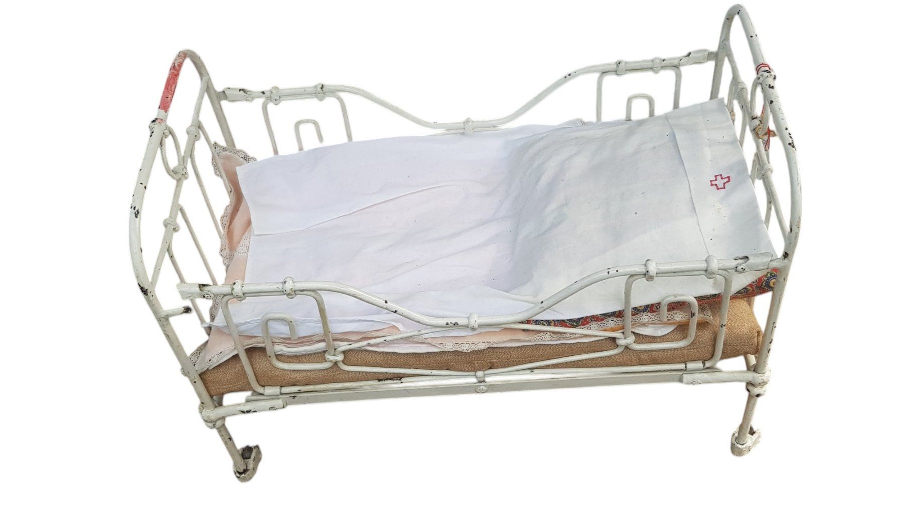 Bambole: Puppenbett Spitalbett antik – Usato da Mörschwil venduto da lindaswunderkiste 2