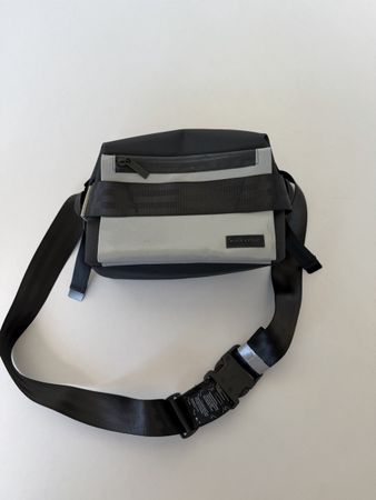 FREITAG Messenger Bag grau/schwarz