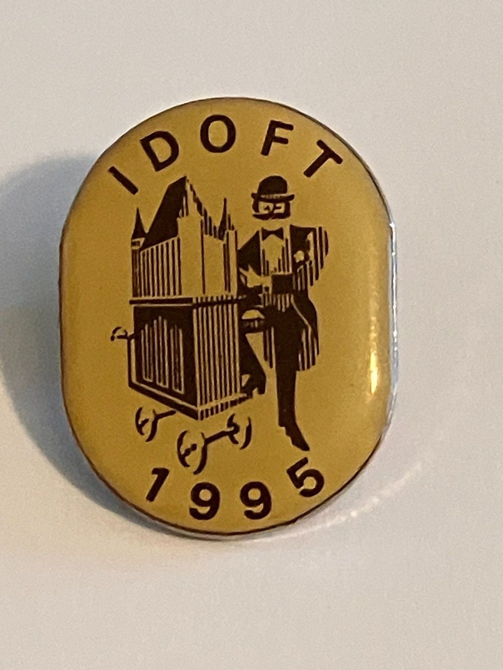 Plaketten & Abzeichen: 1 Pin Idoft 1995 – Gebraucht aus Basel von djwwpp