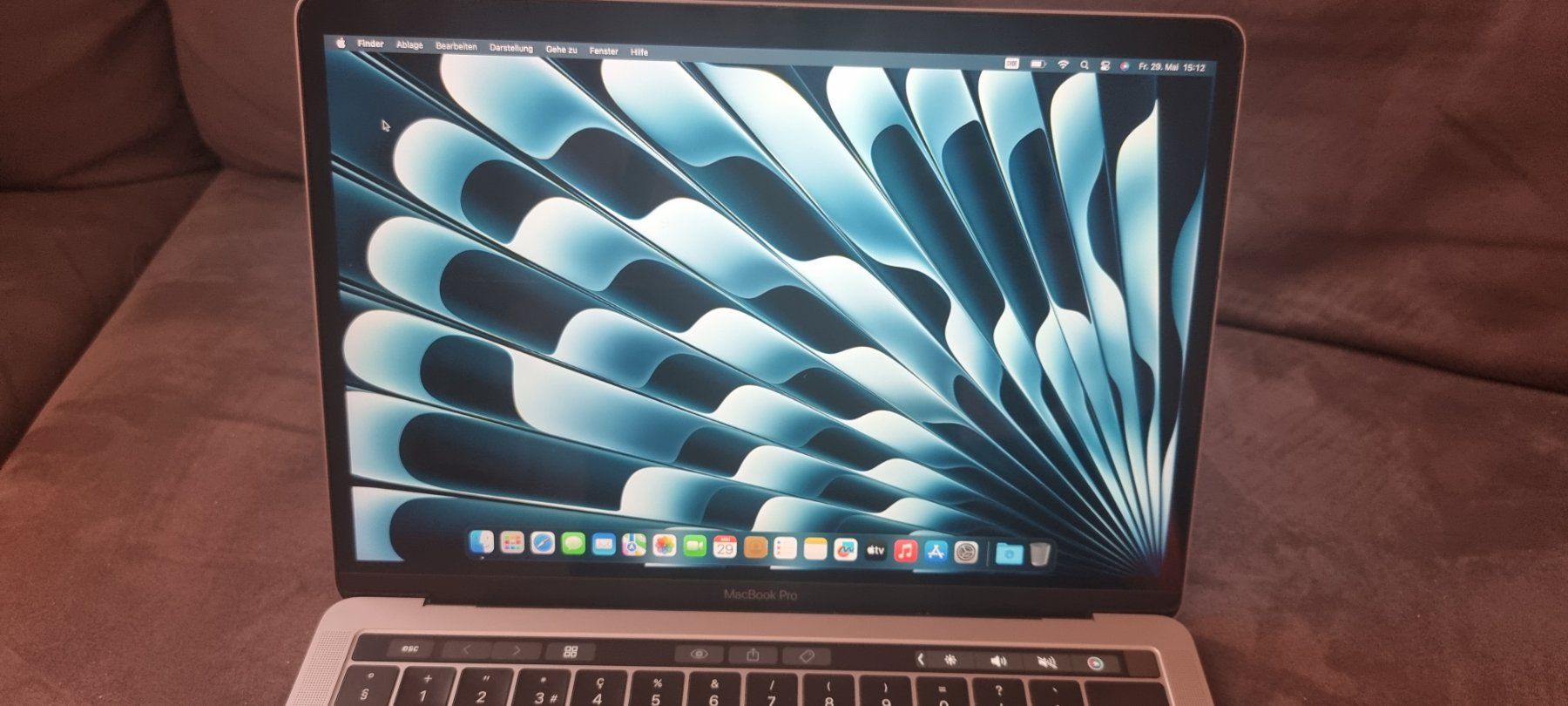 Apple Notebook: Macbook Pro Touch Bar – Usato da Frauenfeld venduto da nazanin