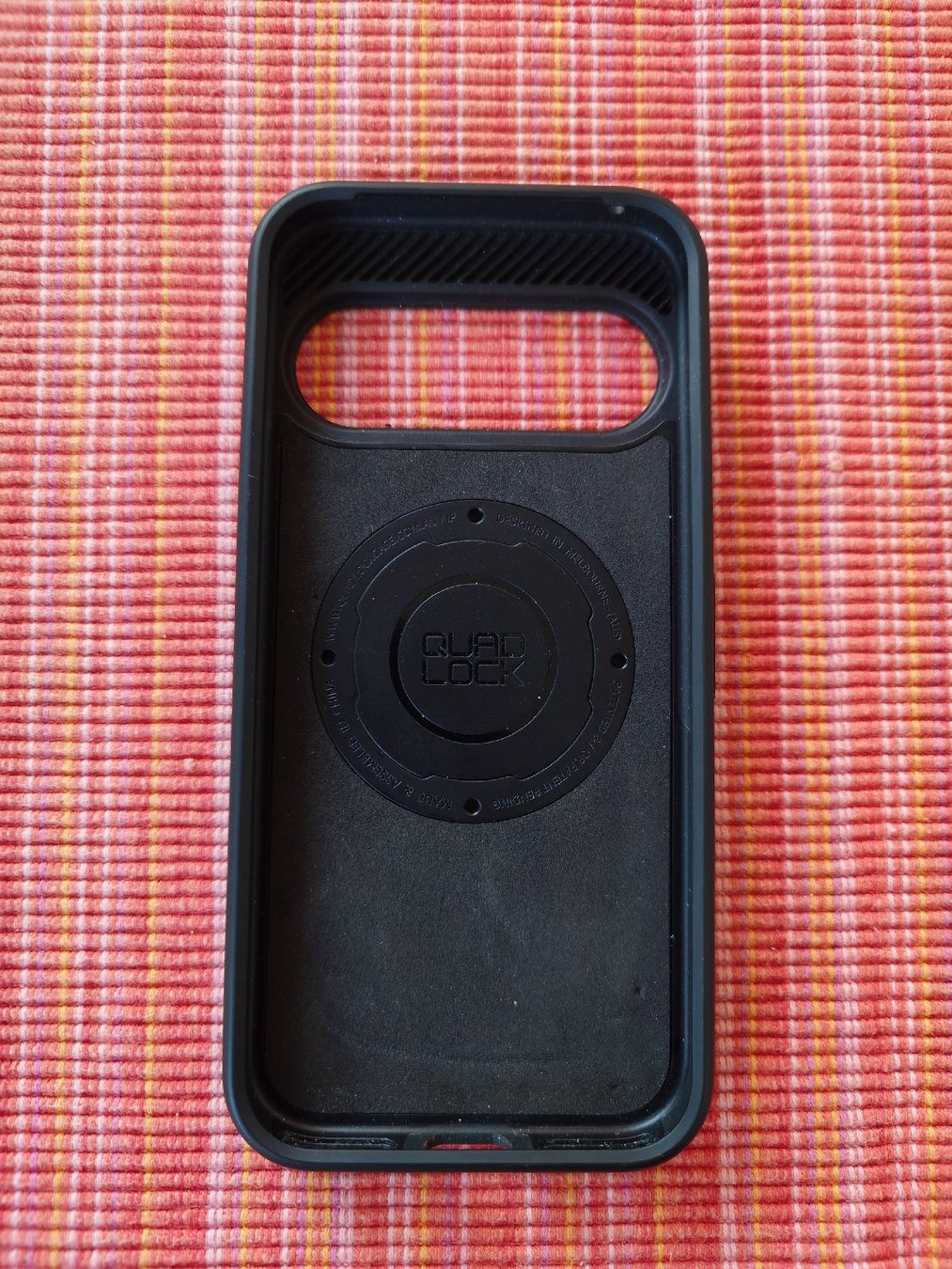 Quad Lock Cover & Protezioni schermo: QuadLock Hülle zu Google Pixel 10 und 10 pro – Usato da Marly venduto da Mbx5 1