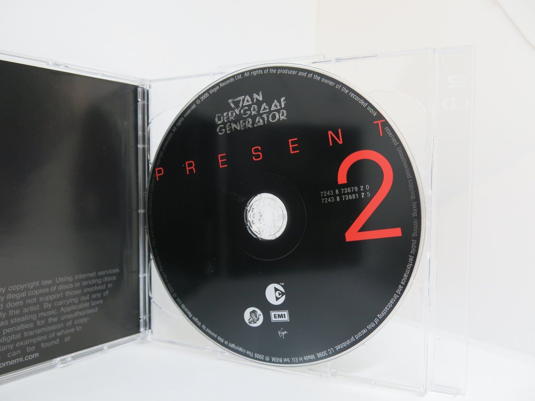 CDs: 2 x CD Van Der Graaf - Present / top Zustand – D'occasion à Ernetschwil par luisvonerni 4