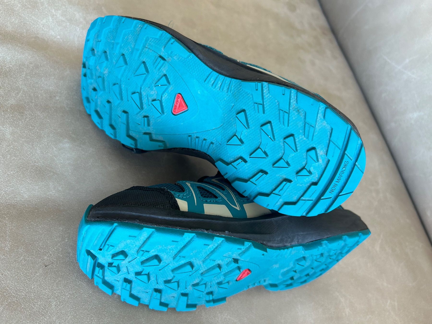 Salomon Chaussures garçon: Kinderwanderschuhe Gr. 33 Salomon – D'occasion à Wädenswil par LS777 3