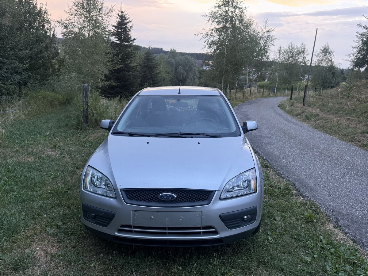 Ford Automobili: Ford Focus Kombi Ab Mfk – Usato da Oftringen venduto da los_9vn8