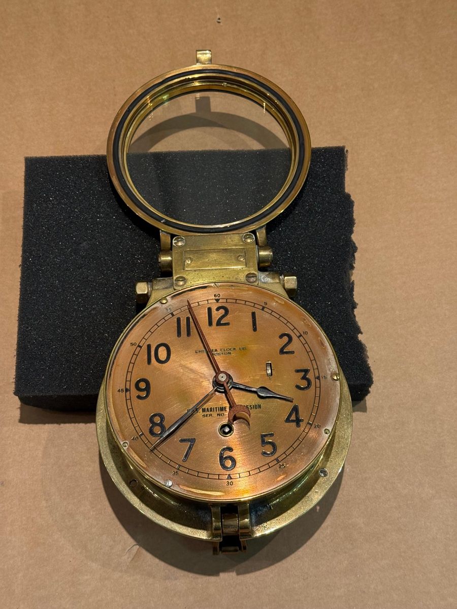 Uhren: Antike Schiffschronometer - CHELSEA CLOCK CO. BOSTON  – Gebraucht aus Zofingen von GrosisWonderkeller 1