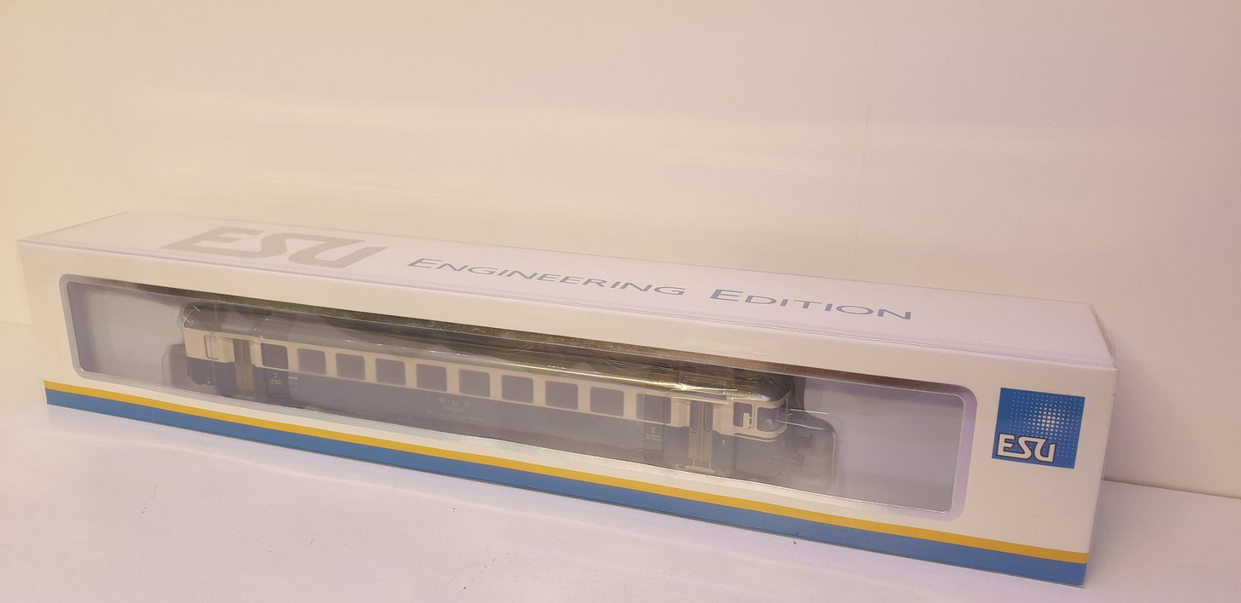 Esu Modellini di ferrovie: Esu BLS Steuerwagen DC/AC Digital 36661 – Nuovo e nell'imballaggio originale da Neuenhof venduto da ludovicco 2