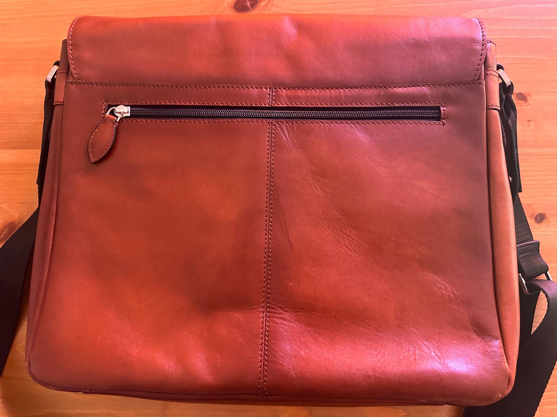 Bugatti Sacs: Bugatti Domus Messenger Bag Cognac – D'occasion à Basel par gorgollando30 3