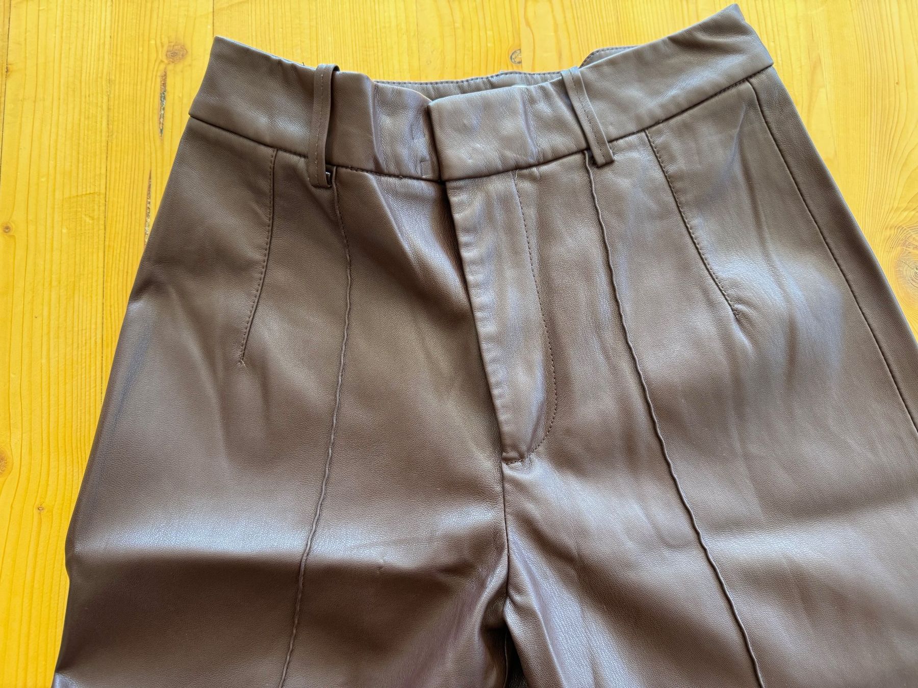 Mango Hosen: Mango Kunstleder Hose braun Gr. 36 – Gebraucht aus Kirchdorf AG von coco123 1