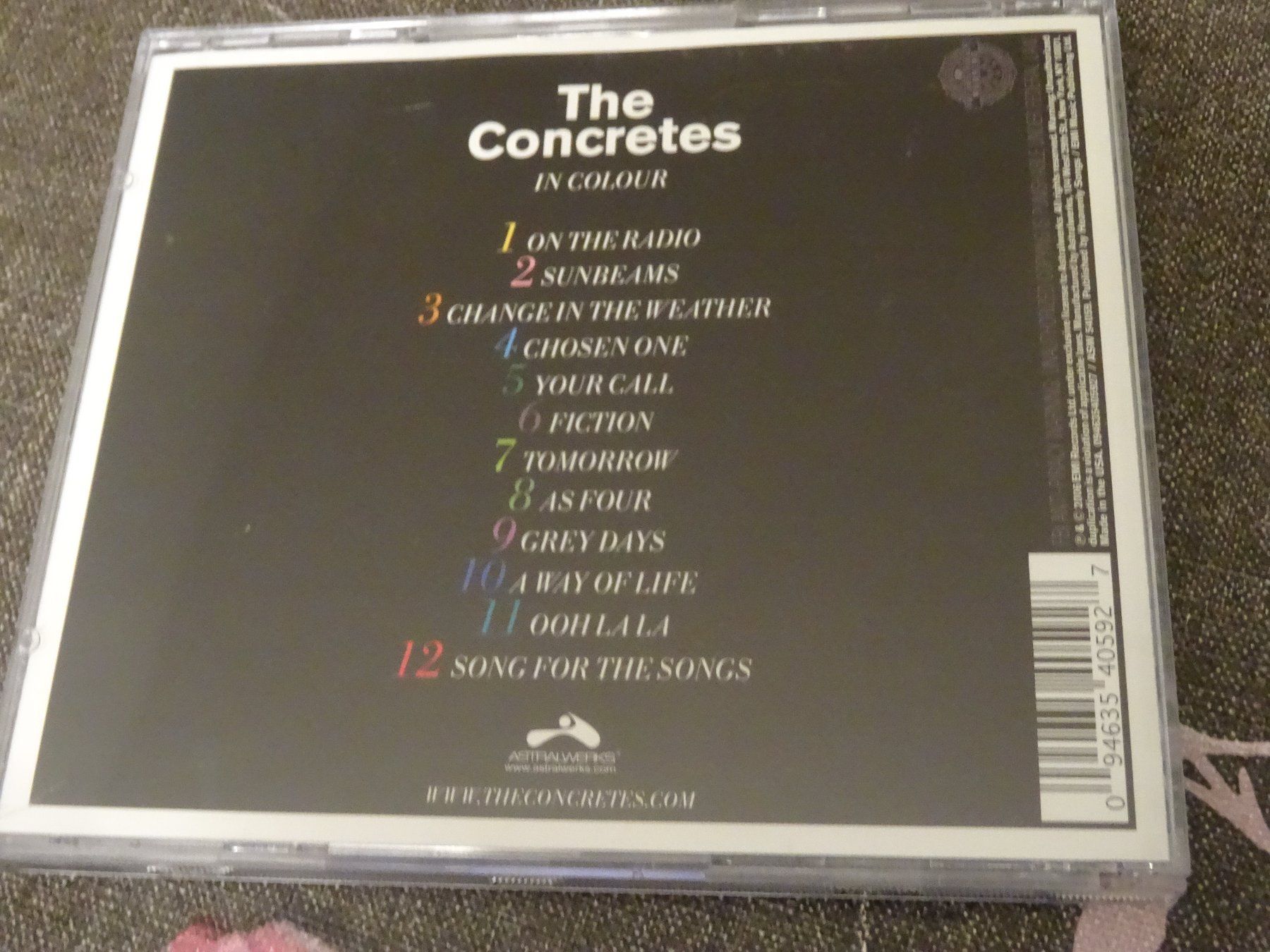 CD: The Concretes - In Colour CD – Usato da Olten venduto da Disc-Ausverkauf 1