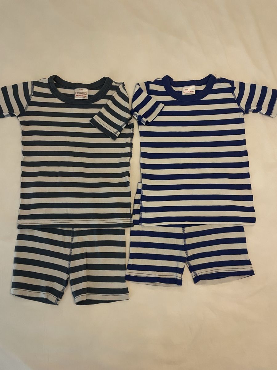 Pyjamas: Pyjamaset Hanna Andersson gestreift Grösse 120 cm – D'occasion à sonvico par Ptequila