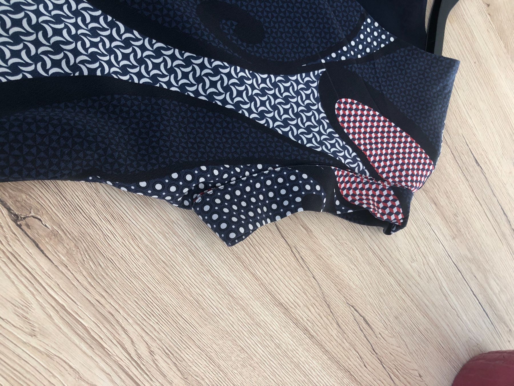 Vestiti: Robe Theory – Usato da La Chaux-de-Fonds venduto da GabrielaKlein 2